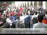 اشتباكات بين المتظاهرين والإخوان أمام الإتحادية