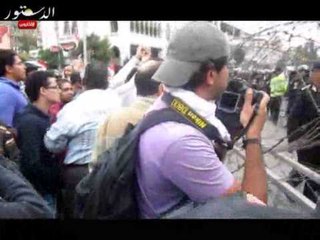 هتافات الثورة التانية ضد الإخوان أمام الإتحادية