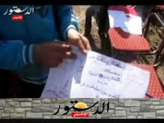 اطفال القرصاية يرسمون مآساتهم بالألوان