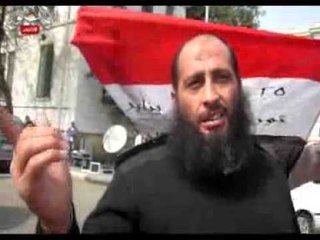 الضباط الملتحون مستمرون في الإعتصام حتى نعود للعمل