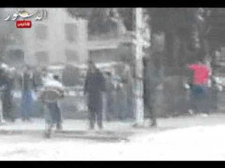 قوات الأمن تقبض علي مثيري الشعب علي كوبري قصر النيل