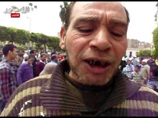أهالي الدويقة يقطعون الطريق أمام محافظة القاهرة