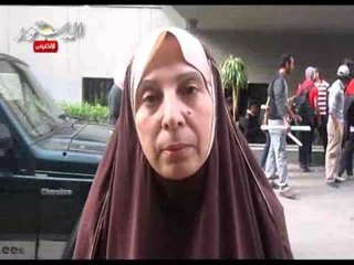 وقفة امام مجلس  الوزراء للمطالبة بعلاج الشهيد الحى