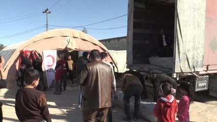 Türk Kızılayı'ndan Kerküklü Göçmenlere Çadır Yardımı