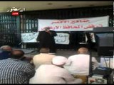 الاقباط يحمون المسلمون فى صلاة الجمعة امام ديوان عام محافظة الاقصر