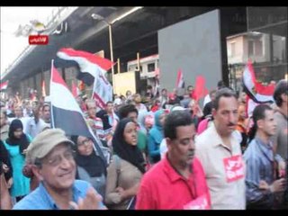 اهالى بين السريات وبولاق والدقي يتجهون الى ميدان التحرير