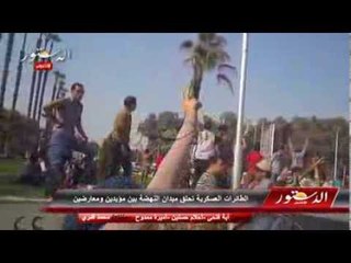 الطائرات العسكرية تحلق ميدان النهضة بين مؤيدين ومعارضين