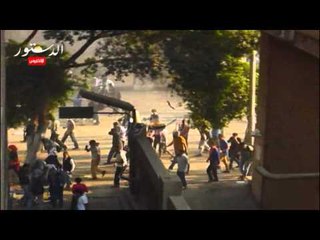 حرب شوارع بين أهالي الدقي ومسيرة الإخوان بسبب أغاني الجيش