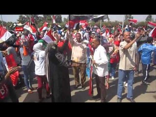 رقص  وعروض فنية على قبر الجندى المجهول