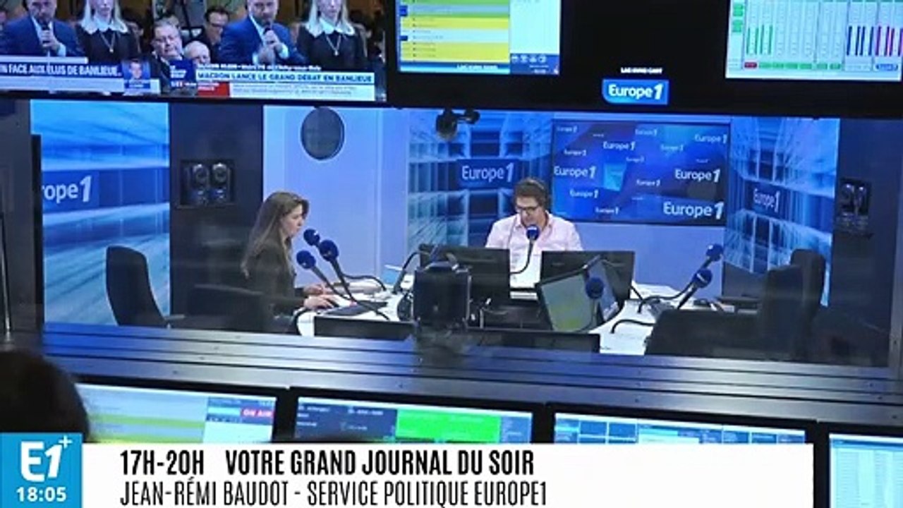 Dans l'Essonne, Emmanuel Macron tente de renouer le fil avec les banlieues