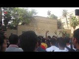 مشادات بين الأمن وطلاب المحظورة لإدخالهم آلات حادة داخل جامعة القاهرة