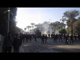 اشتباكات شرسة بين طلاب المحظورة و الشرطة بمحيط جامعة القاهرة