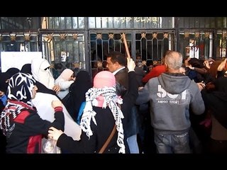 خناقة بــ"الشلاليط والشوم" بين طالبات الإخوان وامن جامعة الأزهر