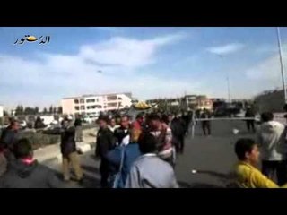 علقة موت لمحامي مرسي من مؤيدات السيسي والداخلية تحميه