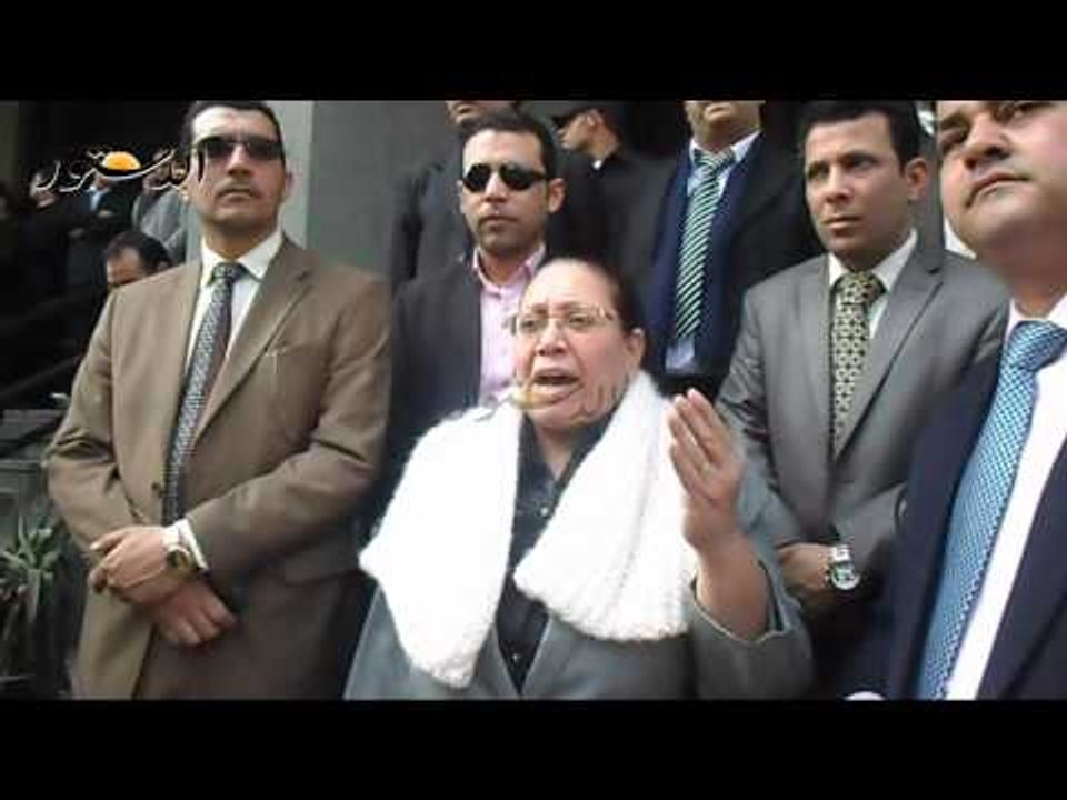 وقفة أعضاء قطاع الشهر العقاري أمام وزارة العدل