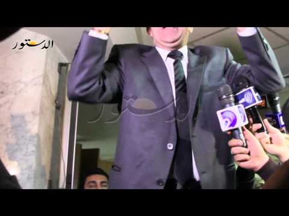 اشتباكات بين انصار صباحي وبعض الشباب المرددين هتافات مناهضة له