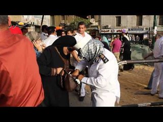 شرطة نسائية لتفتيش حقائب السيدات بالتحرير