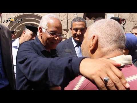 محافظ القاهرة يتفقد إزالة التعديات الأثرية في منطقة الدرب الأحمر