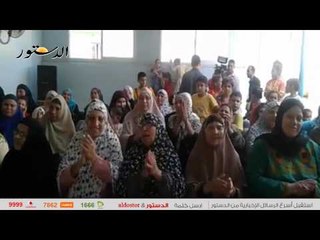 محافظ الدقهلية ومندوب رئاسة الجمهورية يسلما "الحاجة زينب" تاشيرة الحج