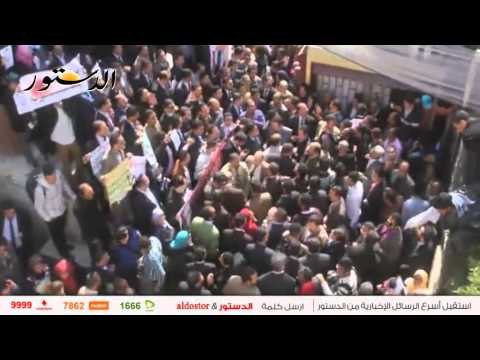 شاهد..وقفة احتجاجية للمحامين اعتراض على مقتل محامي المطرية