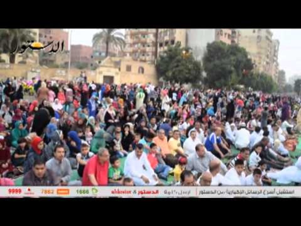 احتشاد آلاف المواطنين بمسجد "عمرو بن العاص" لأداء صلاة العيد