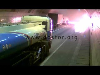 شاهد .. لحظة انفجار سيارة في احد الانفاق بالصين