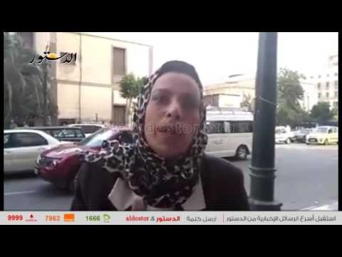 طليقة عكاشة تعتصم أمام البرلمان بـ الكفن : ابني في رقبة السيسي