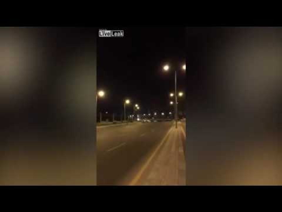 لحظة استهداف طائرات الانقلابيين للمواطنين الأتراك
