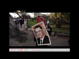 شاهد.. فرحة هيستيرية لأحد مؤيدي مبارك بعد البراءة