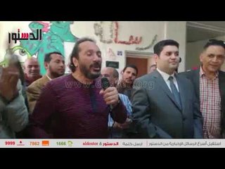 على الحجار يغنى لأطفال معهد أورام سوهاج