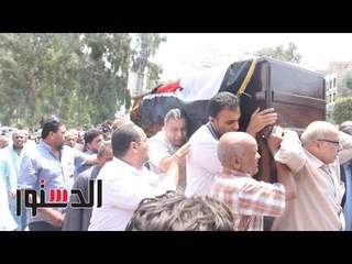الدستور | توديع جثمان «رفعت السعيد» بهتاف «في الجنة يا شهيد»