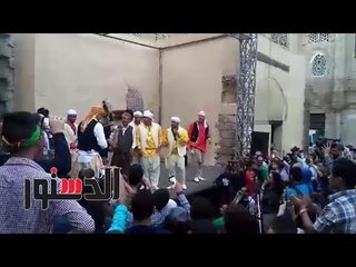 الدستور | بالدبكة الجزائرية،"تحيا مصر" في مهرجان الافروصيني