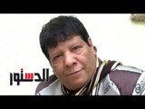 الدستور | «شعبان عبد الرحيم» يُغني في استراحة مباراة «السجناء»