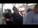 الدستور - وزير النقل يقف في طوابير الانتخابات