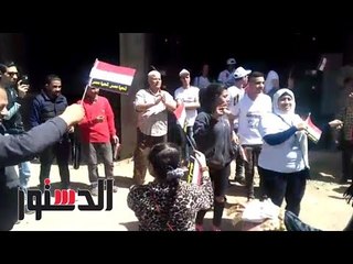 الدستور - وصلة رقص امام مدرسة عابدين الثانوية