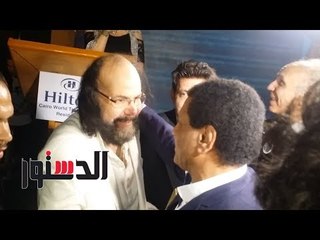 الدستور | فاروق جعفر يهنئ طلعت زكريا بـ"الأب المثالي"