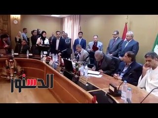 الدستور | "سعفان" يشهد توقيع اتفاقية عمل بين الدولة والقطاع الخاص