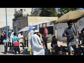 الدستور | مظاهر ليلة العيد فى مطروح.. إقبال على باعة وسناني السكاكين والمجازر
