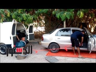 الدستور | "كلين دليفري".. فكرة شبابية لغسيل السيارات في الغردقة