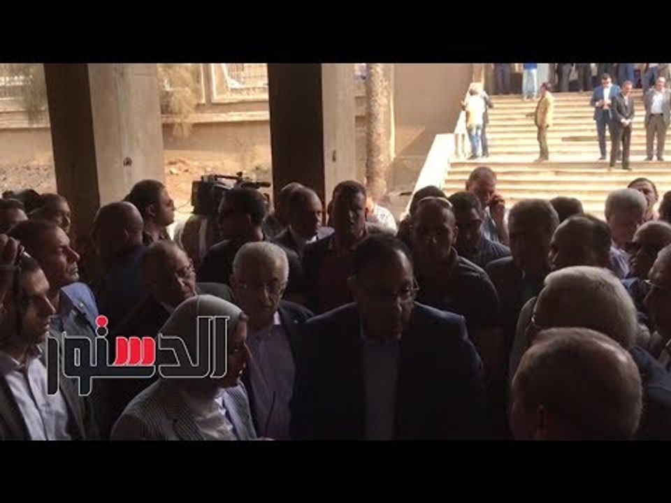 الدستور | "مدبولى" ينفعل على وزيرة الصحة أثناء تفقد مستشفى ميت غمر