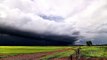 Un énorme orage approche de Kimberley, Australie... Fin du monde