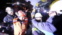 Rescatan con vida a cuatro mineros atrapados en Perú