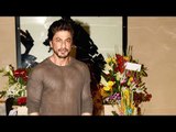 Shah Rukh Khan's Crazy Fans Visit Mannat On His 51st Birthday