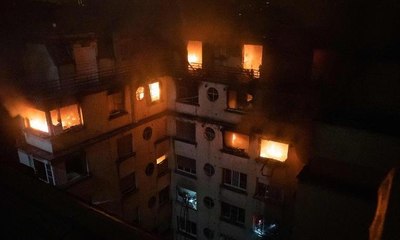 Paris'te bir binada çıkan yangında 7 kişi hayatını kaybetti