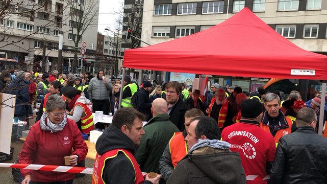 Manifestation en centre-ville du Mans