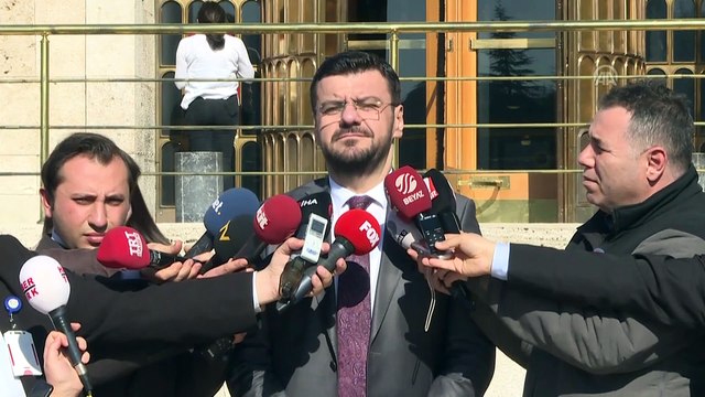 İYİ Parti'den istifa ederek AK Parti'ye geçen Tamer Akkal, gazetecilerin sorularını cevapladı (1) - TBMM