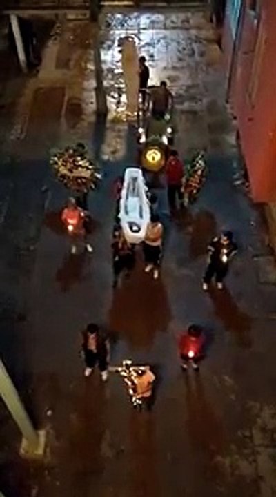 Pipoca no velório