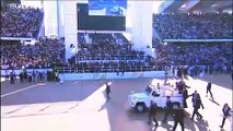 شاهد: البابا فرنسيس يوقف موكبه من أجل فتاة صغيرة في مدينة زايد الرياضية