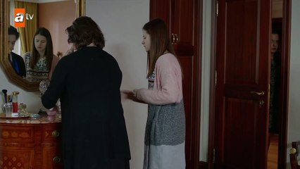 Zehra’nın cilt bakımı! - Kırgın Çiçekler 106.Bölüm