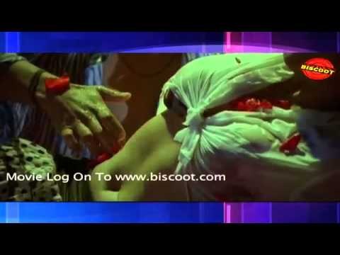 Muttanu kodu muttanu Kannada Song | Dirty Picture - Silk Sakkath Maga | Veena Malik's hot song